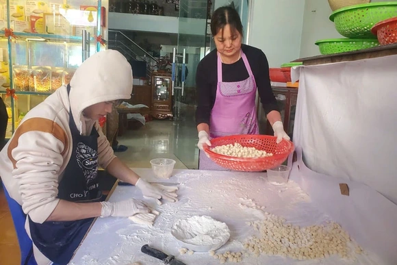 Làng nghề nơi sơn cước vào vụ tết