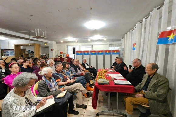 Hội người Việt Nam tại Pháp nỗ lực phát huy vai trò gắn kết của cộng đồng