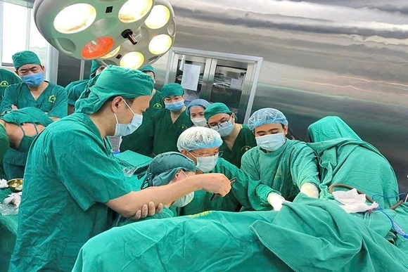 Ứng dụng laser trong điều trị bệnh trĩ&nbsp;tại Bệnh viện Đa khoa tỉnh