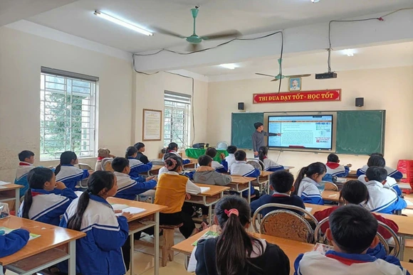 Chậm chi trả chế độ&nbsp;thừa giờ cho giáo viên