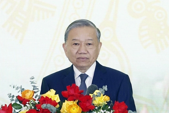 Quân đội Nhân dân vững bước dưới cờ Đảng quang vinh