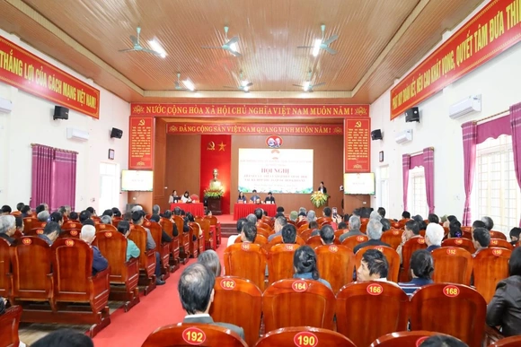 Cử tri xã Thiệu Trung kiến nghị nhiều vấn đề liên quan đến lĩnh vực văn hóa, giáo dục, y tế