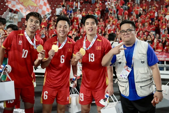 SEA Games 33 ngày 18/12: Việt Nam đại thắng Thái Lan giành HCV bóng đá nam, Futsal nữ và Cầu mây tạo cột mốc lịch sử