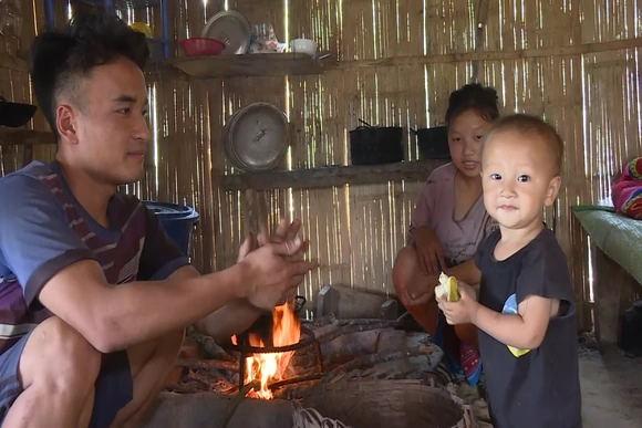 Lời ru sau Cổng Trời