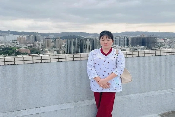 “Viết lại cuộc đời” bằng con đường xuất ngoại