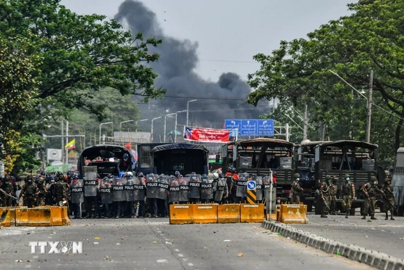 Myanmar dỡ bỏ lệnh giới nghiêm tại Yangon trước cuộc tổng tuyển cử