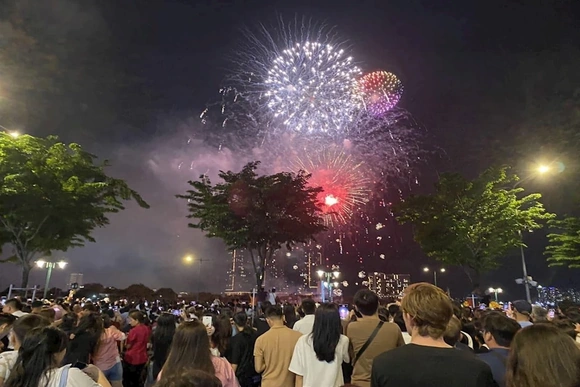 Điều chỉnh địa điểm bắn pháo hoa chào năm mới 2026 tại phường Hạc Thành