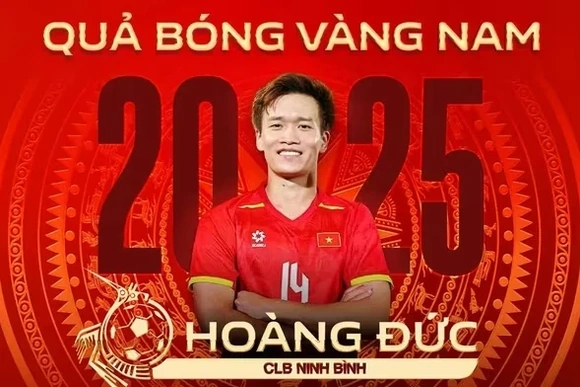 Hoàng Đức giành “Quả bóng Vàng”; Man Utd thắng nghẹt thở