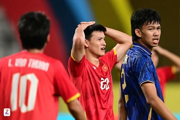 U23 Việt Nam lo ngại tình trạng chấn thương của Thanh Nhàn; PSG mất ngôi đầu vào tay hiện tượng Ligue 1