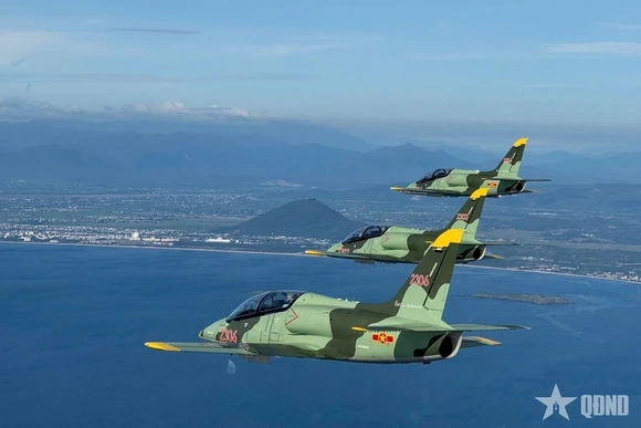 Bảo vệ Tổ quốc từ sớm, từ xa bằng tư duy chủ động, tổng hợp