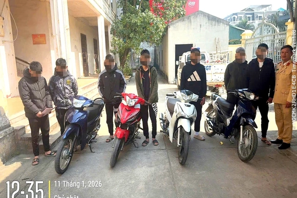 Xử lý nhóm thanh thiếu niên lạng lách, đánh võng trên nhiều tuyến đường