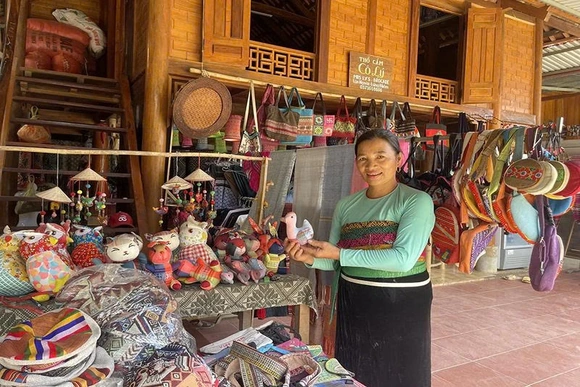 “Làm mới” du lịch làng nghề để hút khách