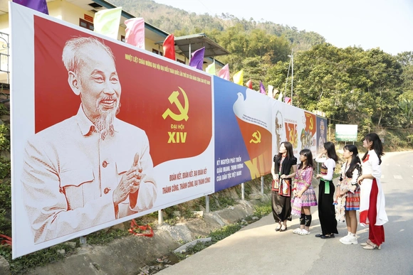 Đồng bào vùng cao xứ Thanh hướng về Đại hội