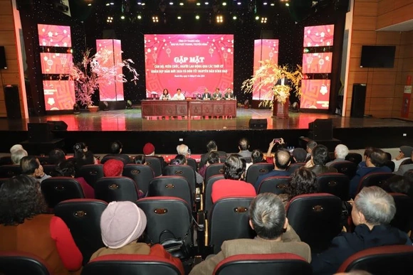 Báo và Phát thanh, truyền hình Thanh Hóa gặp mặt các thế hệ cán bộ, viên chức, người lao động