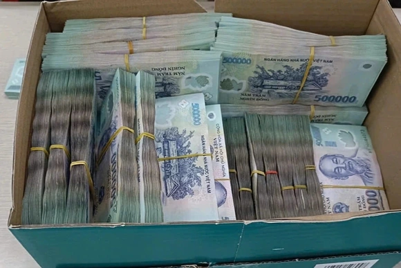 Sẽ giám định gần 8 tỷ đồng tiền mặt “đi xe khách” từ Hà Nội vào Đà Nẵng