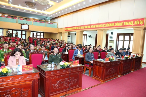 Tăng cường phối hợp, nâng cao hiệu quả quản lý người nước ngoài trên địa bàn tỉnh