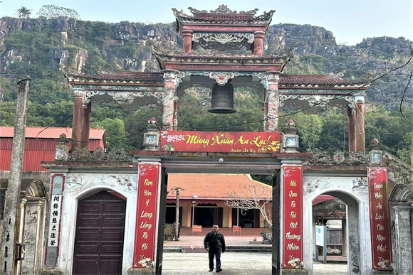 Về Vĩnh Lộc thăm thắng cảnh động Hồ Công