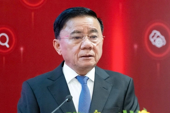 Ban Bí thư: Áp dụng biện pháp xác thực danh tính bắt buộc đối với người dùng mạng xã hội