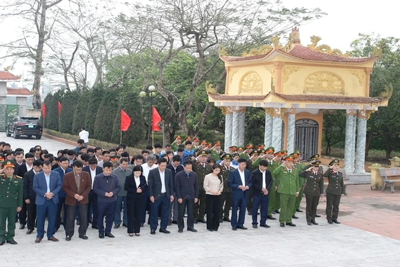 Chủ nhiệm Ủy ban Kiểm tra Tỉnh ủy kiểm tra tình hình sản xuất, đời sống Nhân dân các xã Nga Sơn, Nga Thắng
