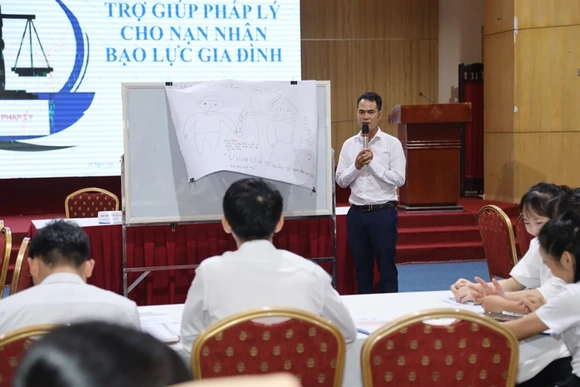 “Điểm tựa” công lý cho nhóm đối tượng&nbsp;dễ bị tổn thương