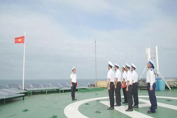 Tết ở nhà giàn