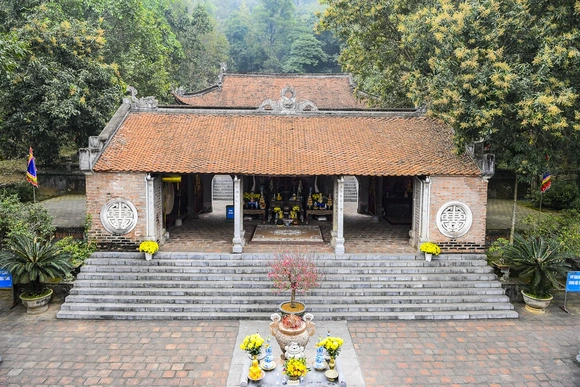 Đền Bà Triệu chỉnh trang cảnh quan, sẵn sàng đón Tết Bính Ngọ