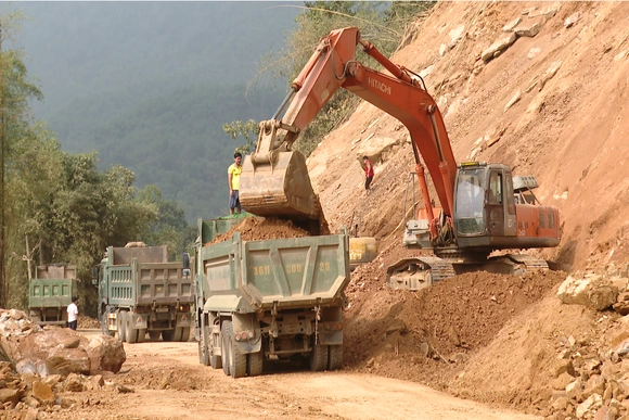 Nối lại mạch giao thông khu vực miền núi