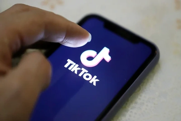 EU: TikTok có thiết kế gây nghiện, nguy cơ ảnh hưởng sức khỏe giới trẻ