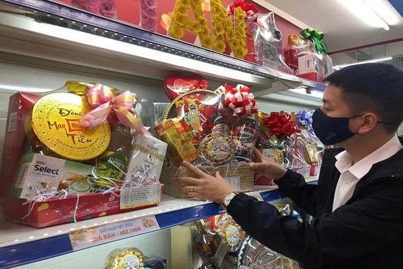 Giá dịch vụ “ăn theo” tết:&nbsp;Minh bạch là ranh giới pháp lý