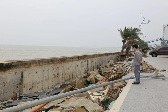 Thanh Hóa chỉ đạo xử lý sự cố kè biển khu du lịch Hải Tiến và núi Linh Trường