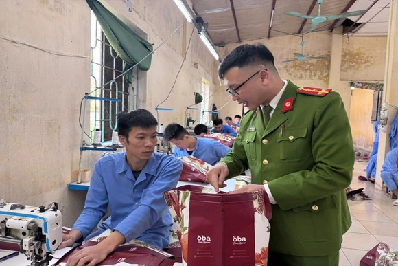 Thắp sáng niềm tin&nbsp;trên hành trình phục thiện