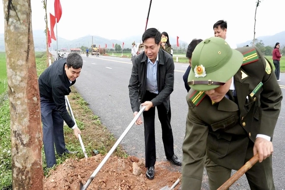 Xã Biện Thượng: Phát động “Tết trồng cây đời đời nhớ ơn Bác Hồ”