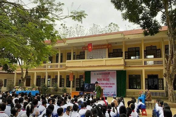 Văn Nho chủ động phổ biến pháp luật đến người dân