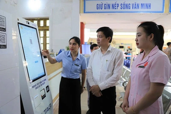 Chuyển đổi số y tế - nền tảng vững chắc cho y tế hiện đại (Bài 1): Khi bệnh án không còn nằm trên giấy