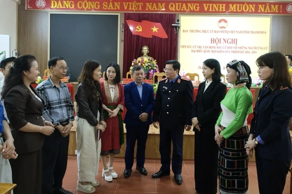 Ứng cử viên ĐBQH khoá XVI tiếp xúc cử tri, vận động bầu cử tại đơn vị bầu cử số 5