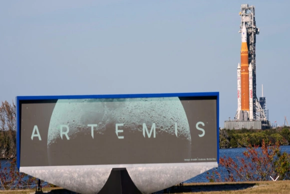 NASA quyết tâm đưa người trở lại Mặt Trăng vào năm 2028