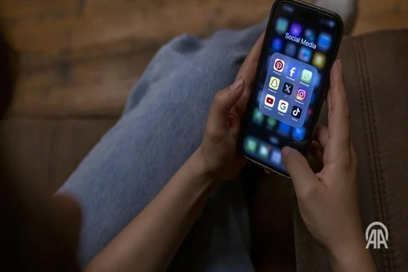 Ba Lan sẽ cấm mạng xã hội với trẻ dưới 15 tuổi, tăng cường trách nhiệm của các Big Tech