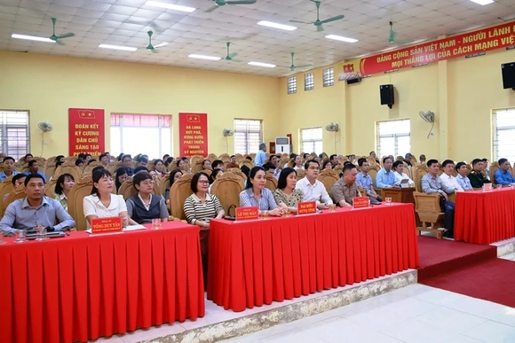 Các ứng cử viên đại biểu HĐND tỉnh tiếp xúc cử tri tại đơn vị bầu cử số 22