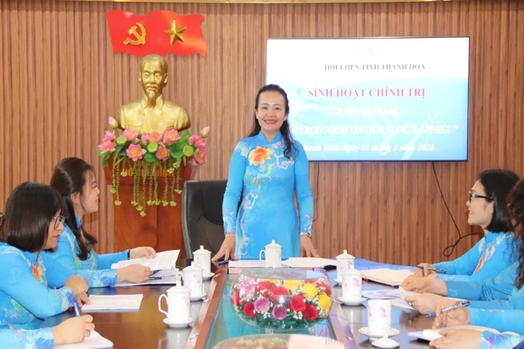 Sinh hoạt chính trị chủ đề “Phụ nữ gửi trọn niềm tin qua lá phiếu”