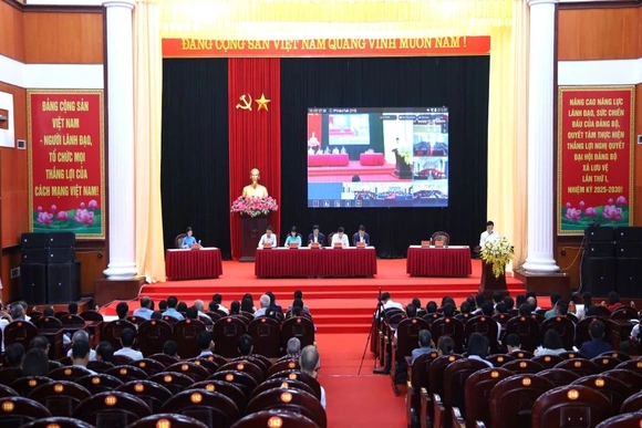 Ứng cử viên đại biểu HĐND tỉnh tiếp xúc cử tri đơn vị bầu cử số 17