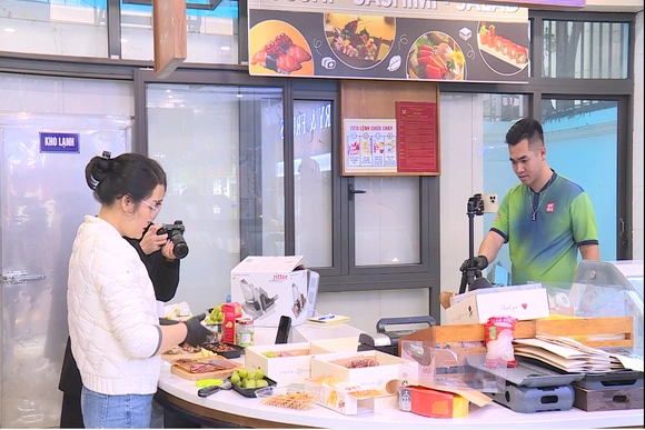 Khi phụ nữ trở thành “nhà kinh doanh số”