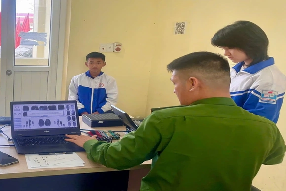 Tập trung cấp căn cước, tài khoản định danh điện tử cho học sinh tham gia các kỳ thi năm 2026