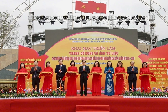 Triển lãm tranh cổ động và ảnh tư liệu chào mừng bầu cử đại biểu Quốc hội khóa XVI và đại biểu HĐND các cấp nhiệm kỳ 2026-2031