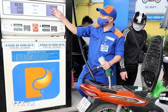 Hoàn thiện quy chuẩn, thúc đẩy triển khai xăng sinh học E10 trên toàn quốc