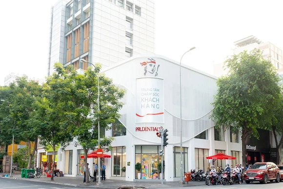 Prudential nâng cao sự yên tâm trong từng giao dịch, đồng hành cùng xu hướng thanh toán không tiền mặt.