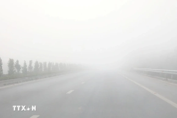 Thời tiết ngày 21/3: Bắc Bộ và Bắc Trung Bộ có sương mù, Nam Bộ nắng nóng