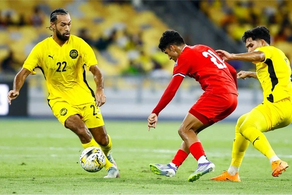 Dư luận Đông Nam Á bất bình vì AFC chậm trễ xử phạt bóng đá Malaysia; Chelsea bị cấm chuyển nhượng