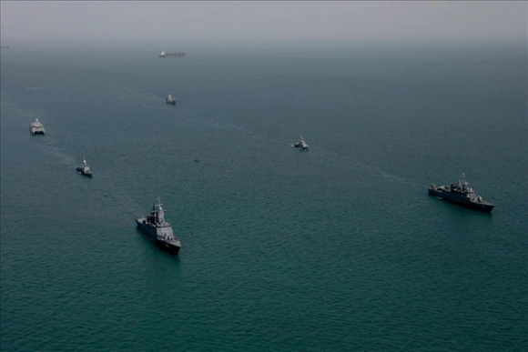 Anh cho phép Mỹ dùng căn cứ để tấn công các mục tiêu Iran tại eo biển Hormuz