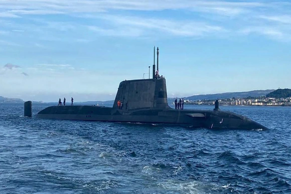 Anh triển khai tàu ngầm hạt nhân tại Biển Ả Rập, tăng năng lực tấn công tầm xa trong bối cảnh căng thẳng khu vực