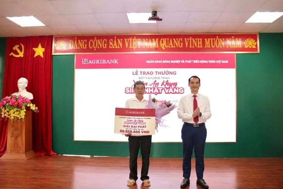 41 khách hàng gửi tiết kiệm tại Agribank Bắc Thanh Hóa trúng thưởng “Xuân an khang - Sinh nhật vàng”